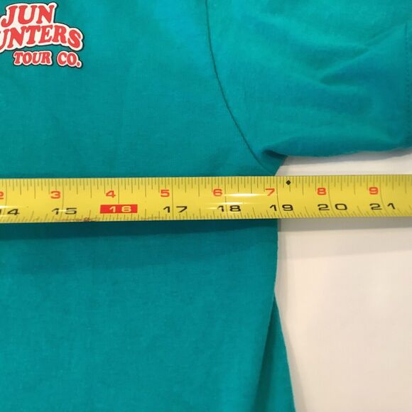 Cajun Encounters Tour Co T-Shirt Size Medium Womens Green New Orleans Alligators - Picture 4 of 11